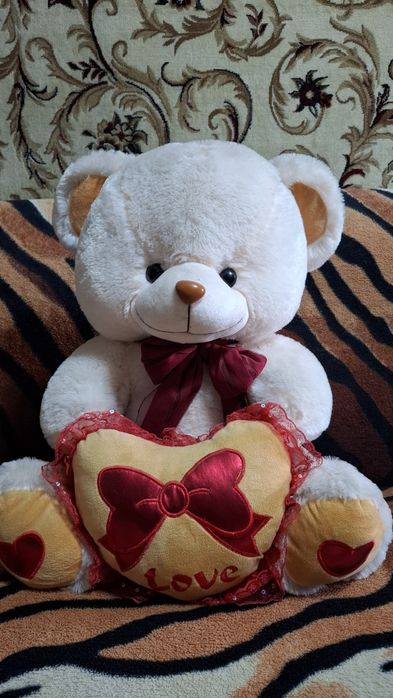 Медведь большой. Мягкая игрушка