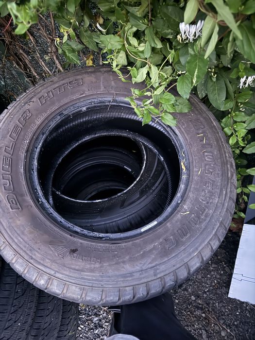 Vand 4 anvelope Brigestone Dueler 255 60 15