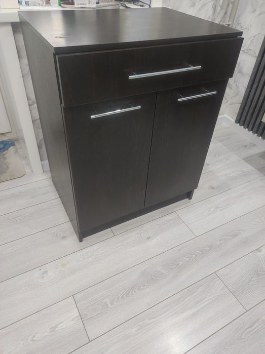 Продам комод цвет венге