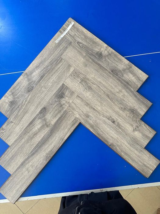 Ламинат под Елочку 33 класса - оптом в Астане