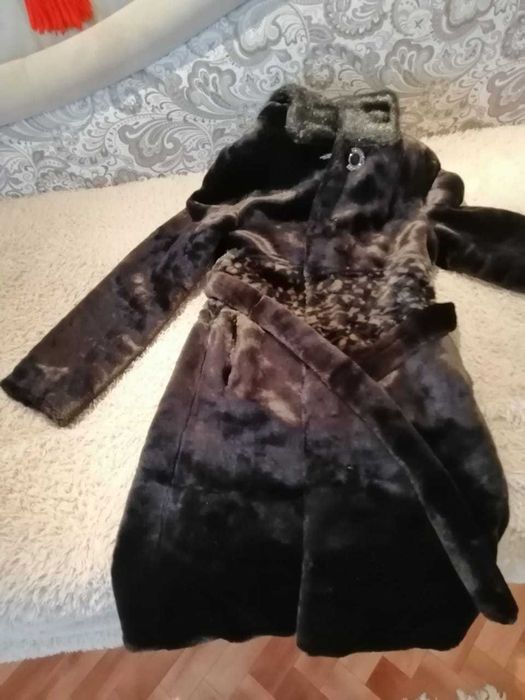 мутоновая шуба  размер 42-44