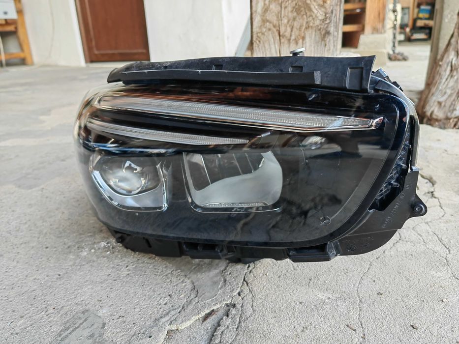 Фар Mercedes W247 B-Classa LED десен / Фар Мерцедес W247 Б-класа Оригинален
