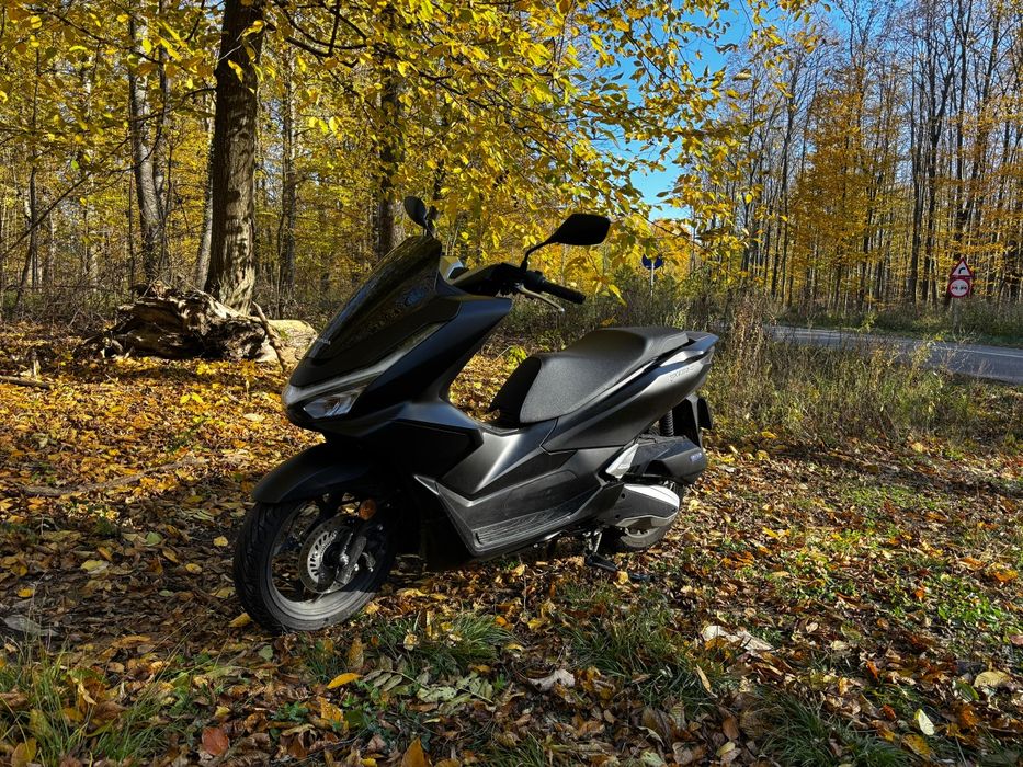 Scuter Honda PCX 125 2025