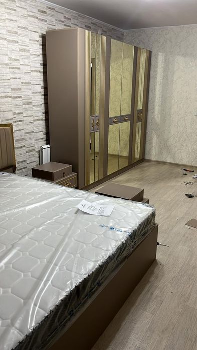 Спальный гарнитур