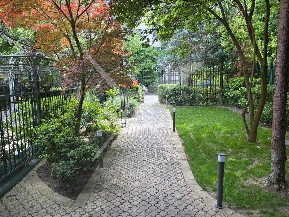 Продава се Двустаен апартамент в София, Борово - 65 кв.м за 3847 €/кв.м - Снимка #14