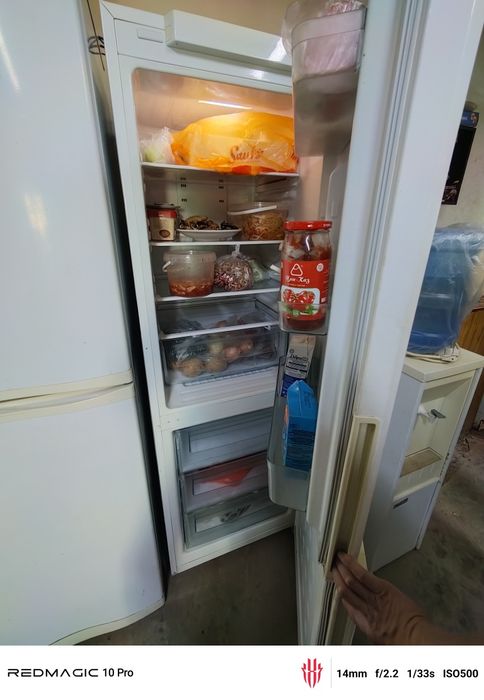Продам холодильник