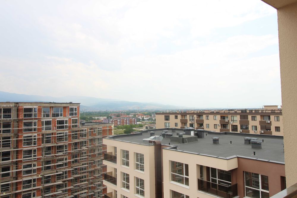 Продава се Двустаен апартамент в Пловдив, Южен - 75 кв.м за 1160 €/кв.м - Снимка #2