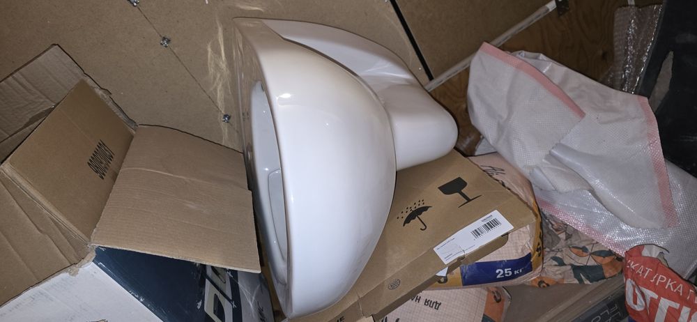 Продам подвесной унитаз