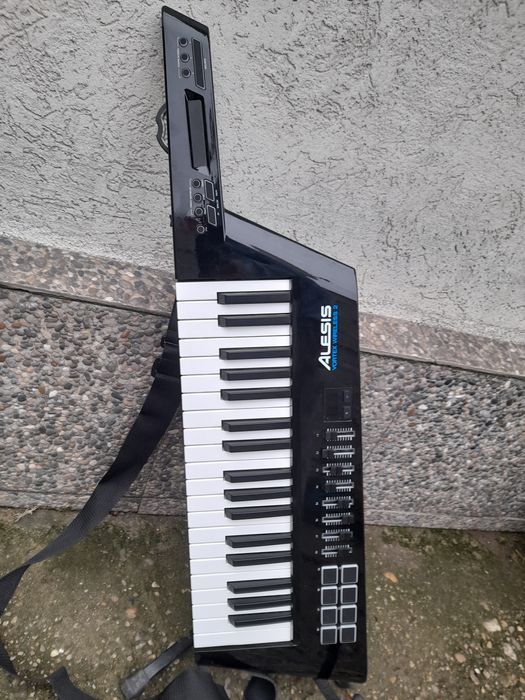 Keytar Alesis Vortex Wireless 2 Craiova • OLX.ro