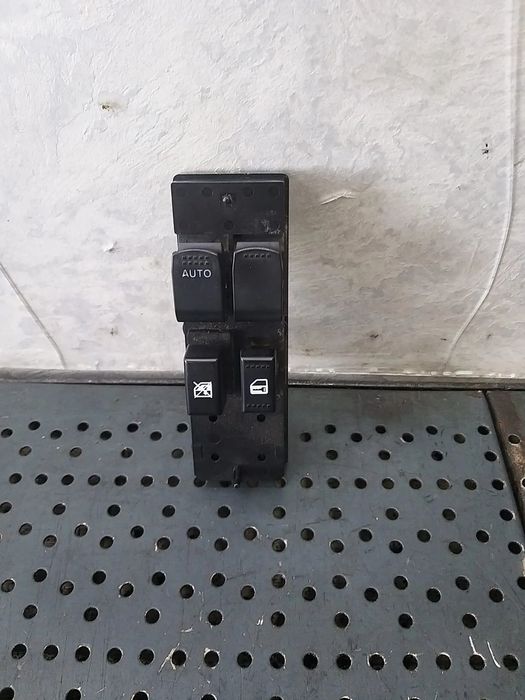Bloc butoane geamuri stanga fata suzuki swift 3