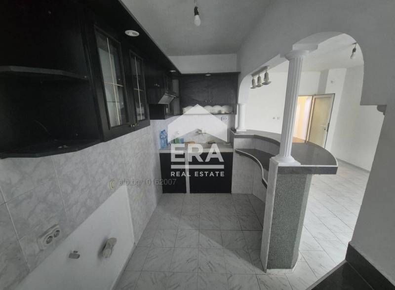 Продава се Тристаен апартамент в Хасково, Каменни - 83 кв.м за 1085 €/кв.м - Снимка #2