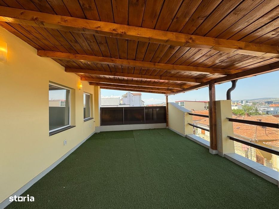 Spatiu pentru birouri 200 mp utili 4 locuri de parcare, Gheorgheni