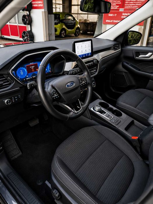 Ford Kuga Titanium 2.5 Duratec Hybrid 190 CP Automata - TVA Deductibil + Carte RAR