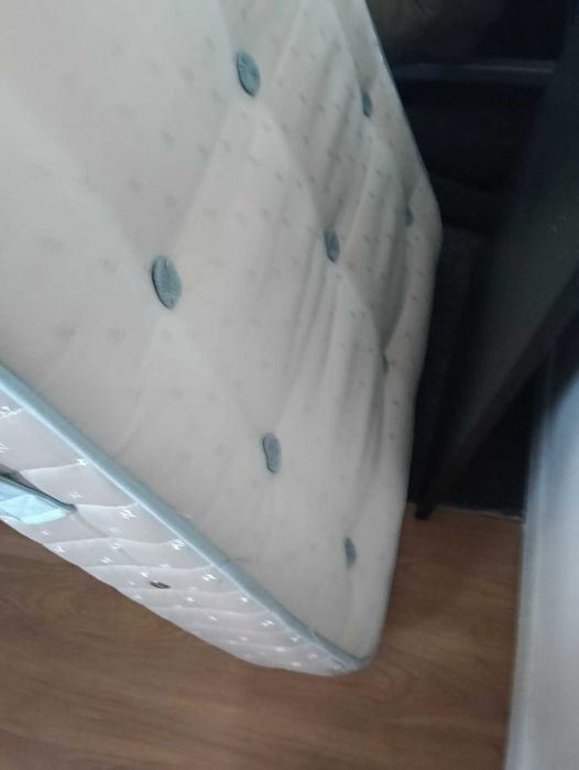 единичен матрак с размер 90х190