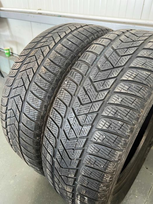 Anvelope iarna Pirelli 235 60 18 DOT 3318