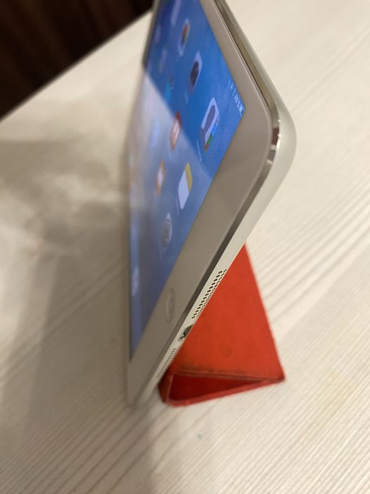 Apple iPad mini MD545TU/A Wi-Fi + 4G (64GB), бел