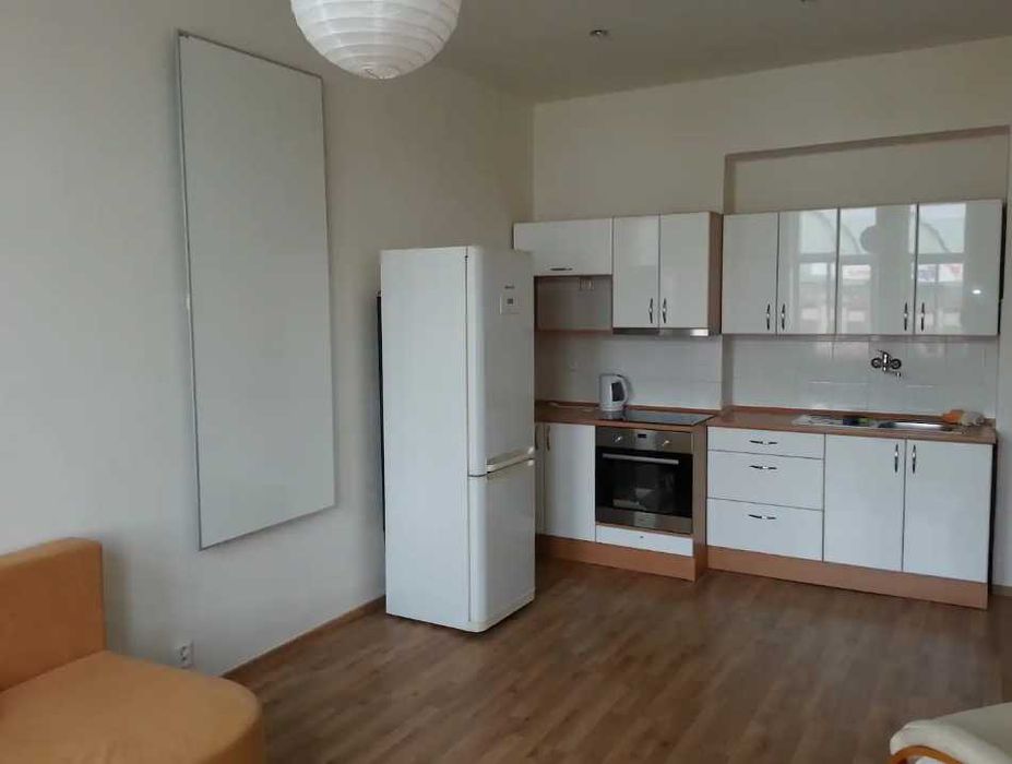 Дава се под наем Двустаен апартамент в Пловдив, Западен - 60 кв.м за 285.6 € - Снимка #2