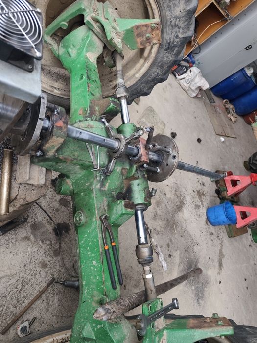 Reparatii Utilaje Hidraulice,alezari profesionale,bucsi bolțuri la Comanda