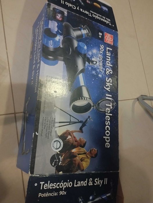 Детски телескоп с триножник