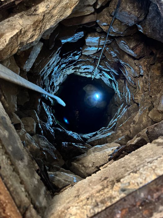 Почистване на кладенци  бунари