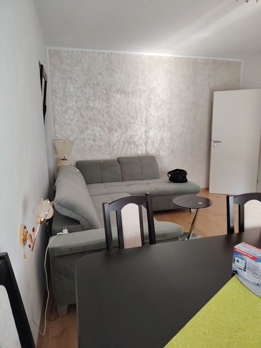 Vând apartament Sânpetru rezidence