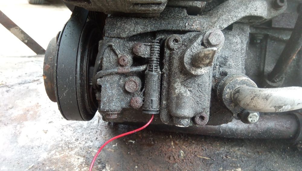 Compresor AC Land Rover Freelander 2.0 Diesel TD4 (motor BMW)