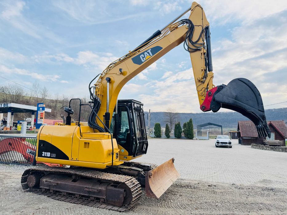 Excavator senile cu lama CAT 311 DLRR, an 2009, 15 tone, 1 cupa, TOP !