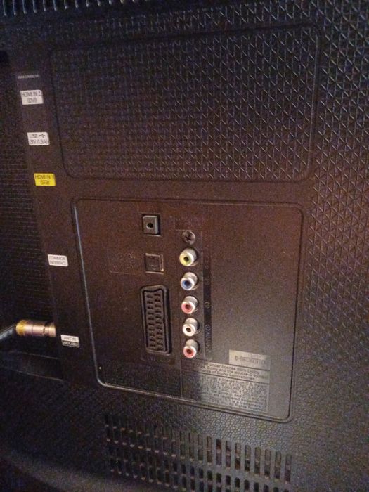 Tv samsung    ,diagonala 104