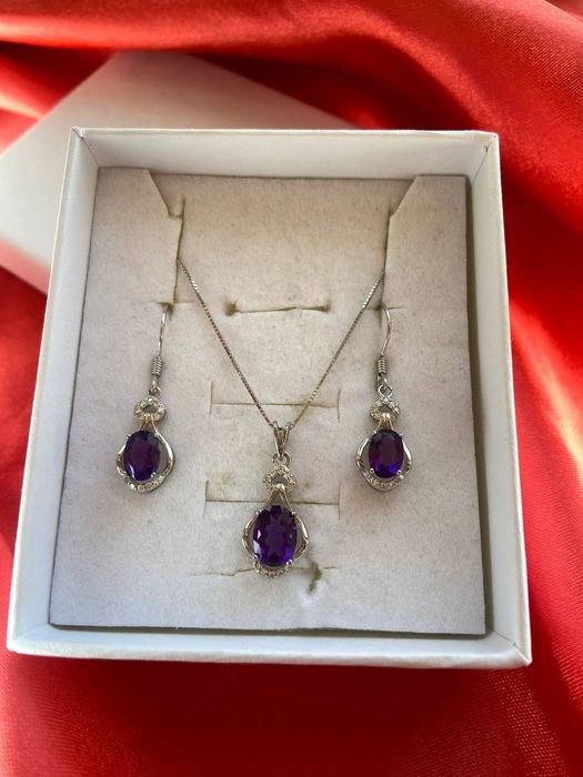 Новый набор натуральный Аметист серебро 925 пробы