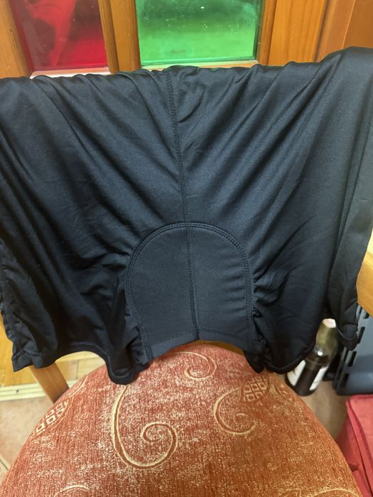 Продавам велошорти , нови, размер 58