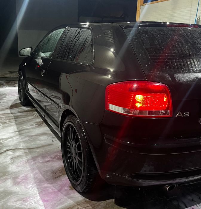 Audi A3 8P 1.6 FSI, 2004 in 3 uși