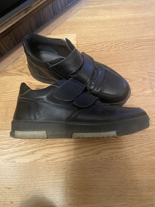 Продам кеды кожанные