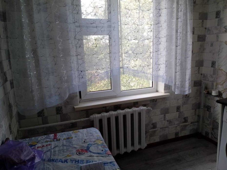 Продам 2 ком во 2 мкрн