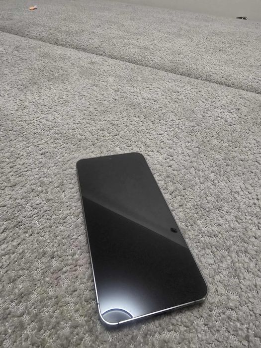 Samsung s24 Много запазен