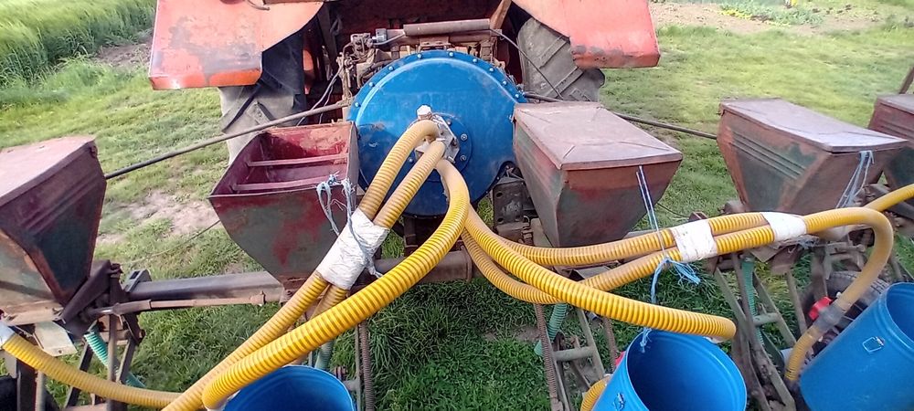 Baloți fân coasa 1 .șî 2.semănătoare porumb.