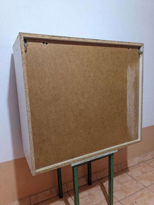 Навесной кухонный шкаф (80х32х70).