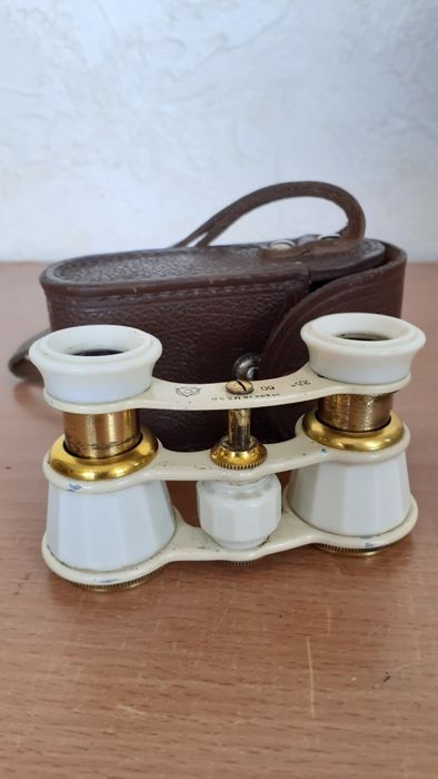 Бинокль японский, антиквариат.