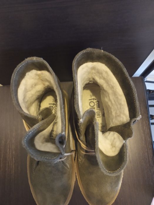 Продам зимние ботинки