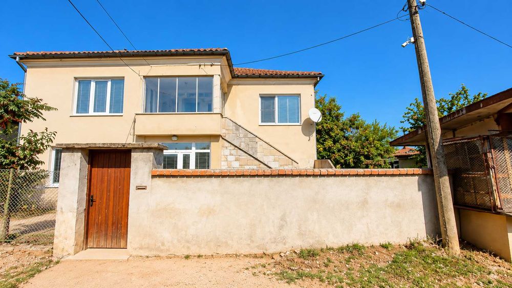Продава се Къща в с. Лозен, Област Хасково - 180 кв.м за 361 €/кв.м - Снимка #1