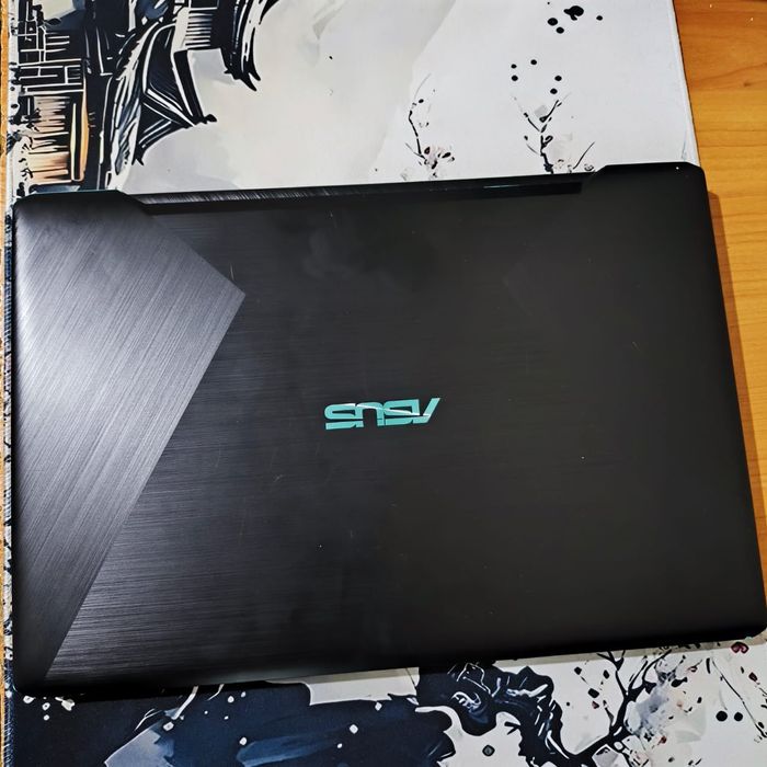 Ноутбук Asus продам