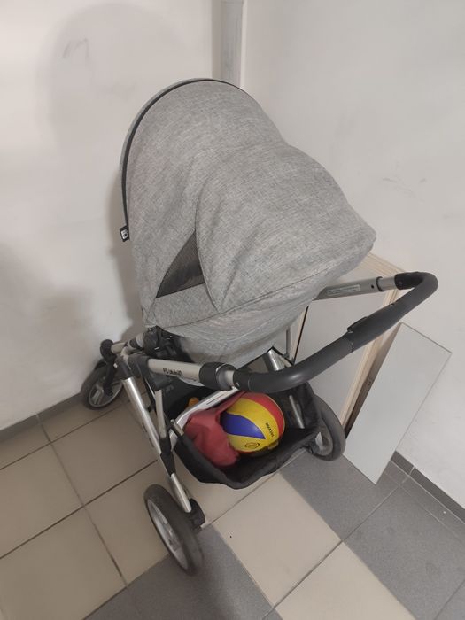 Коляска детская в хорошем состоянии