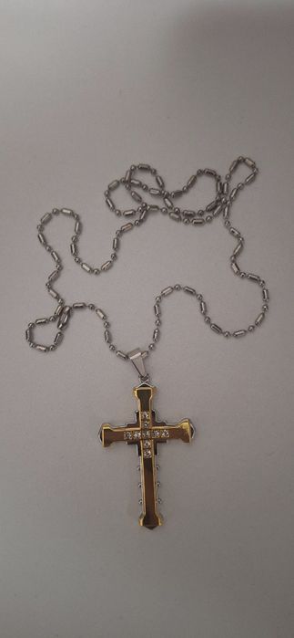 Кръст от доста добра изработка