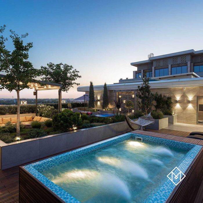 Срочно продаётся террраса на MIRABAD AVENUE, 3 линия