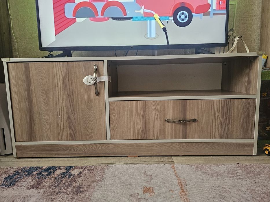 Тумба и навесная полка