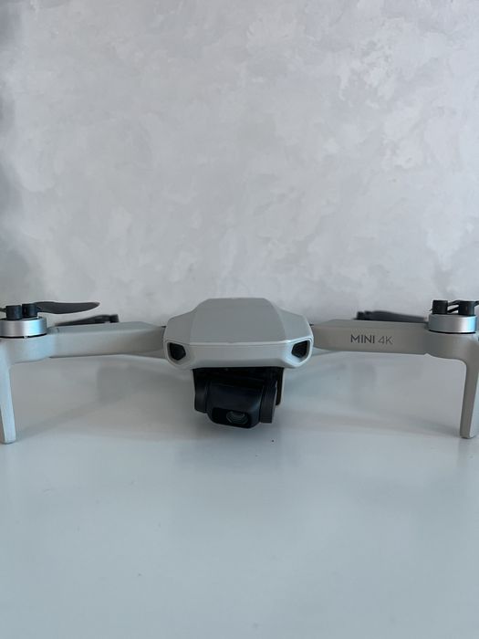 drona DJI MINI 4k