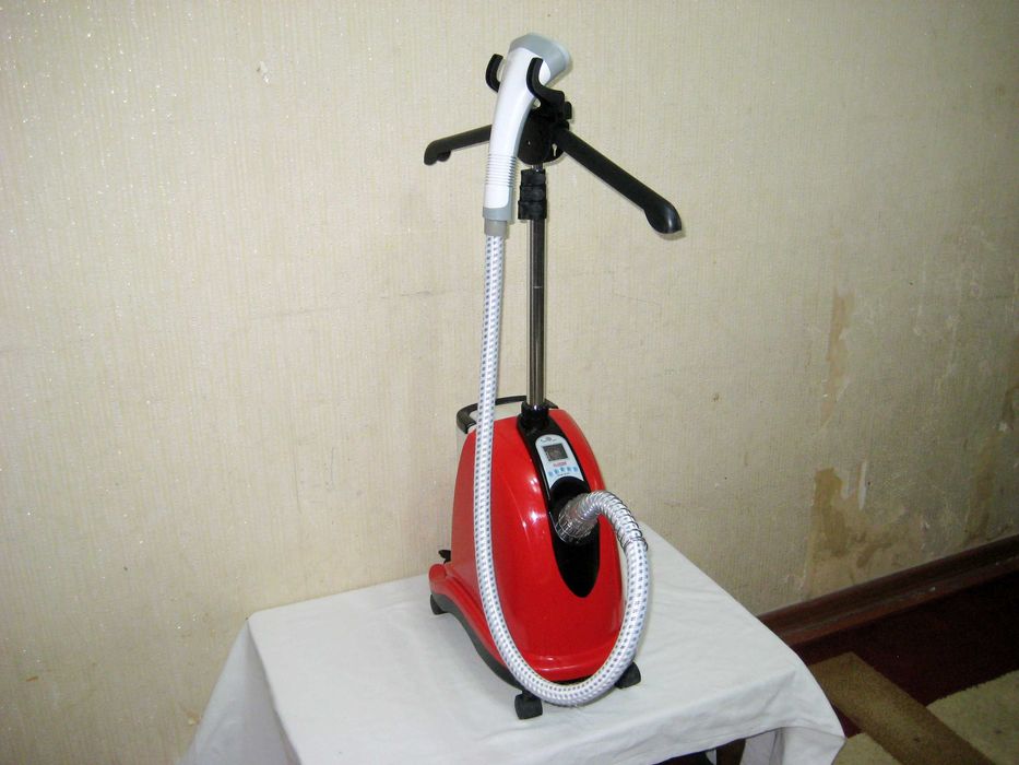 Отпариватель паровой утюг ALONSA оригинал идеальном почти новая!