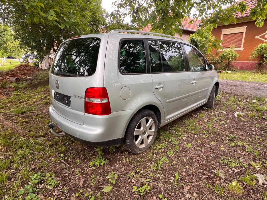 VW Touran 1.6 Benzină 122000 km reali automată