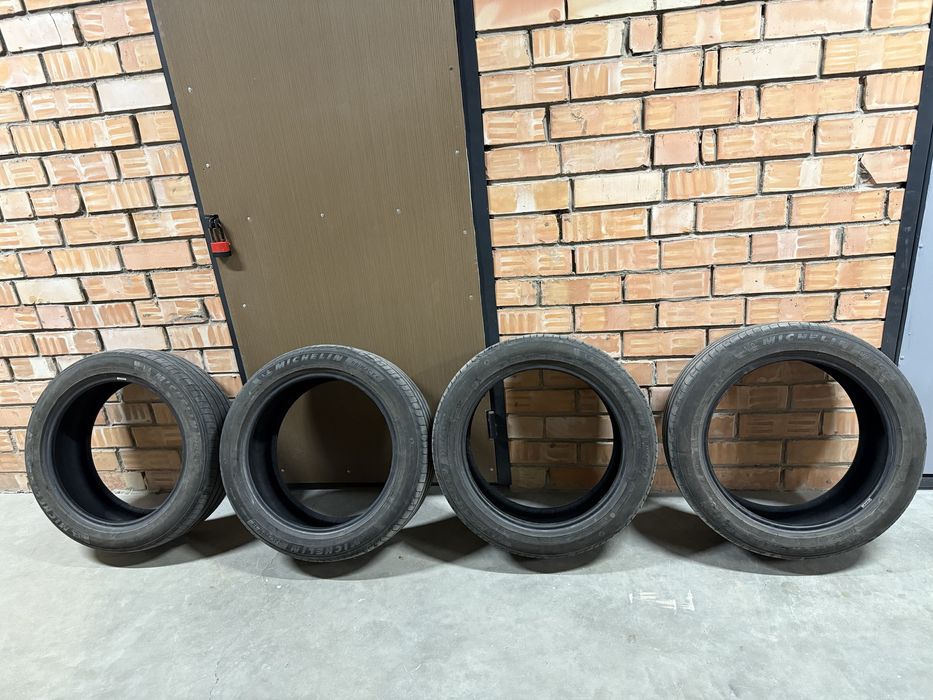 Michelin Летний 225/50/18 комплект