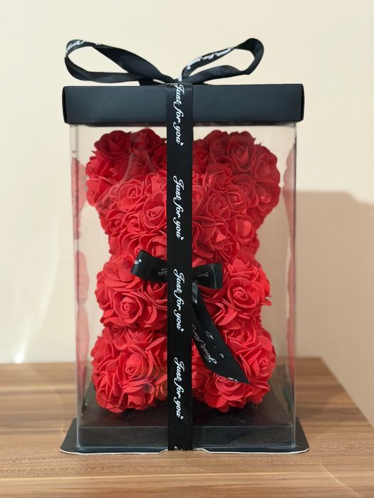 Мече от вечни рози и сърце от вечни рози за Свети Валентин и 8 март