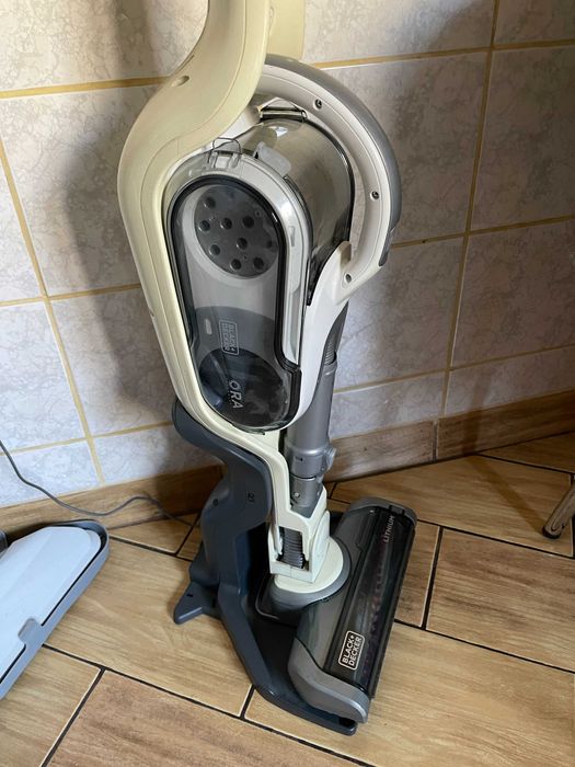 Aspirator fara fir Black+Decker SVFV325 2in1 36VORA(defect acumulator)